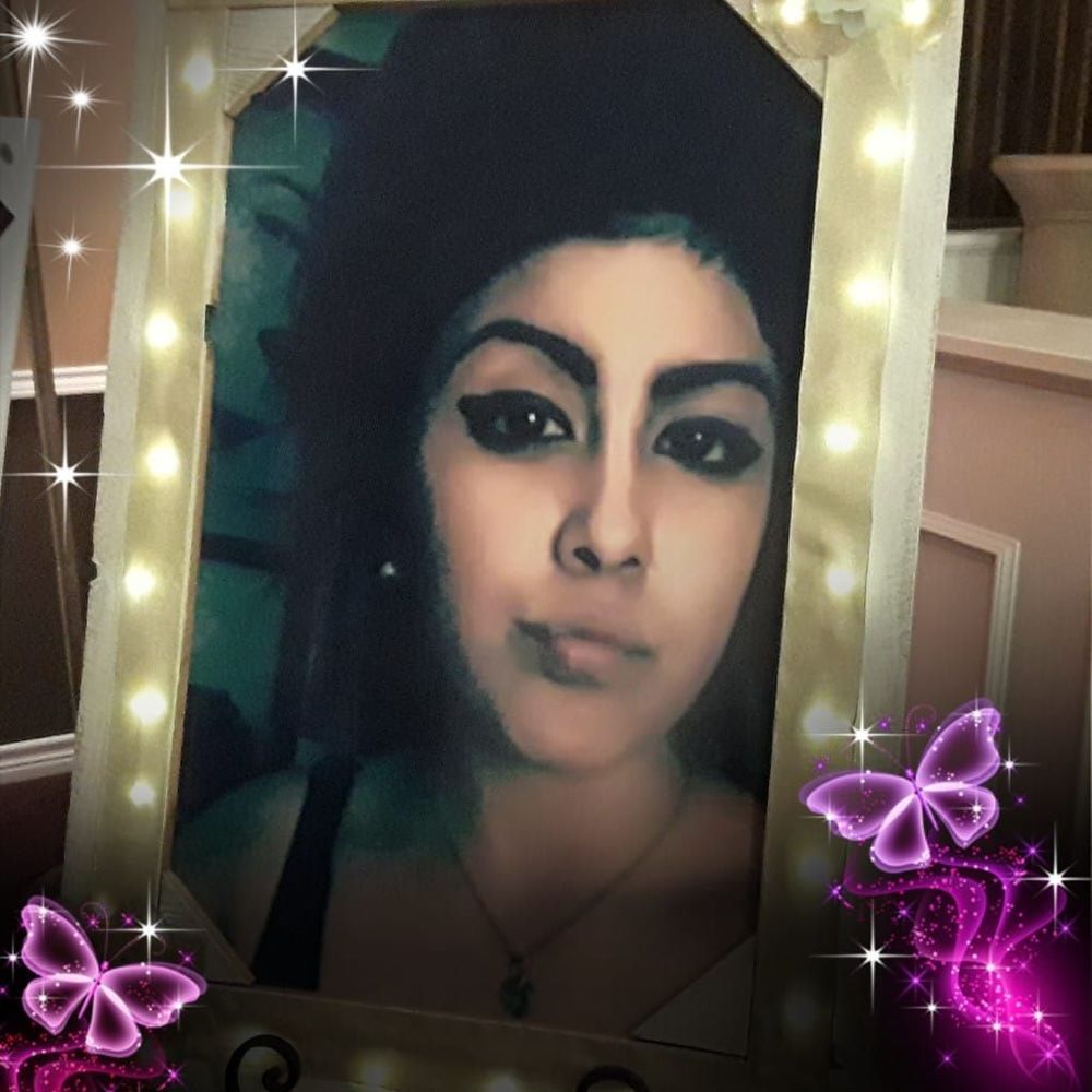 Meet your Posher, Delores